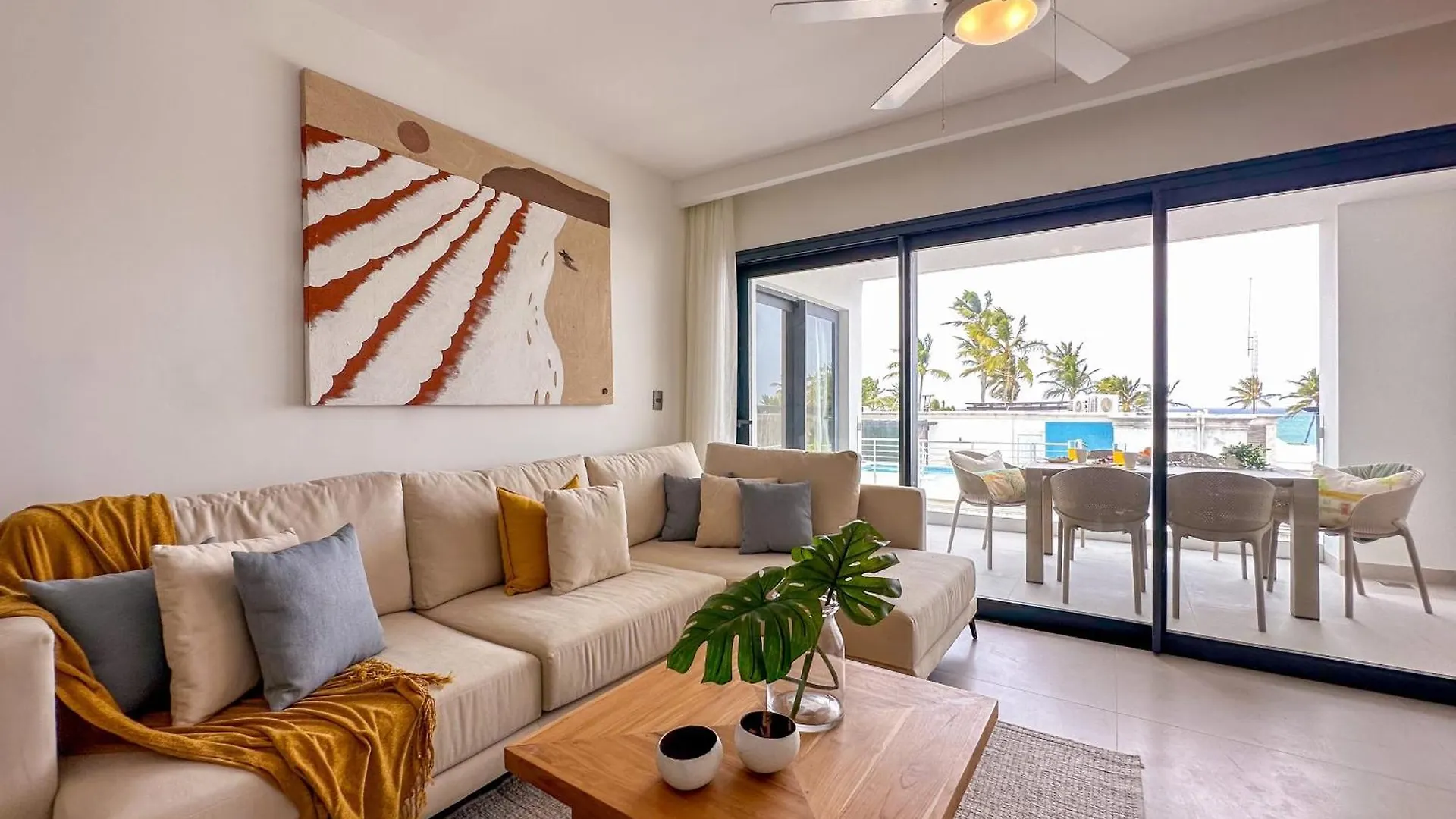 Spectacular Beach Penthouse With Ocean Views プンタ・カナ